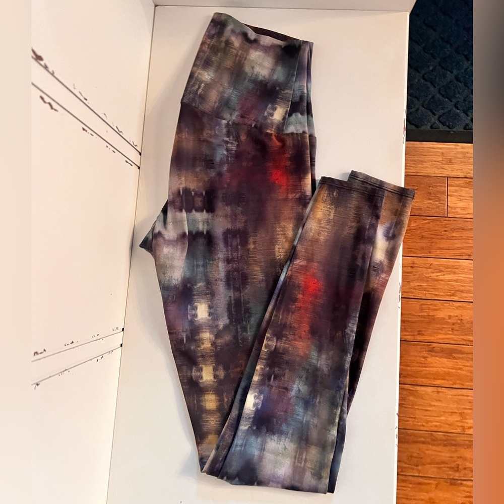 Onzie printed yoga pants